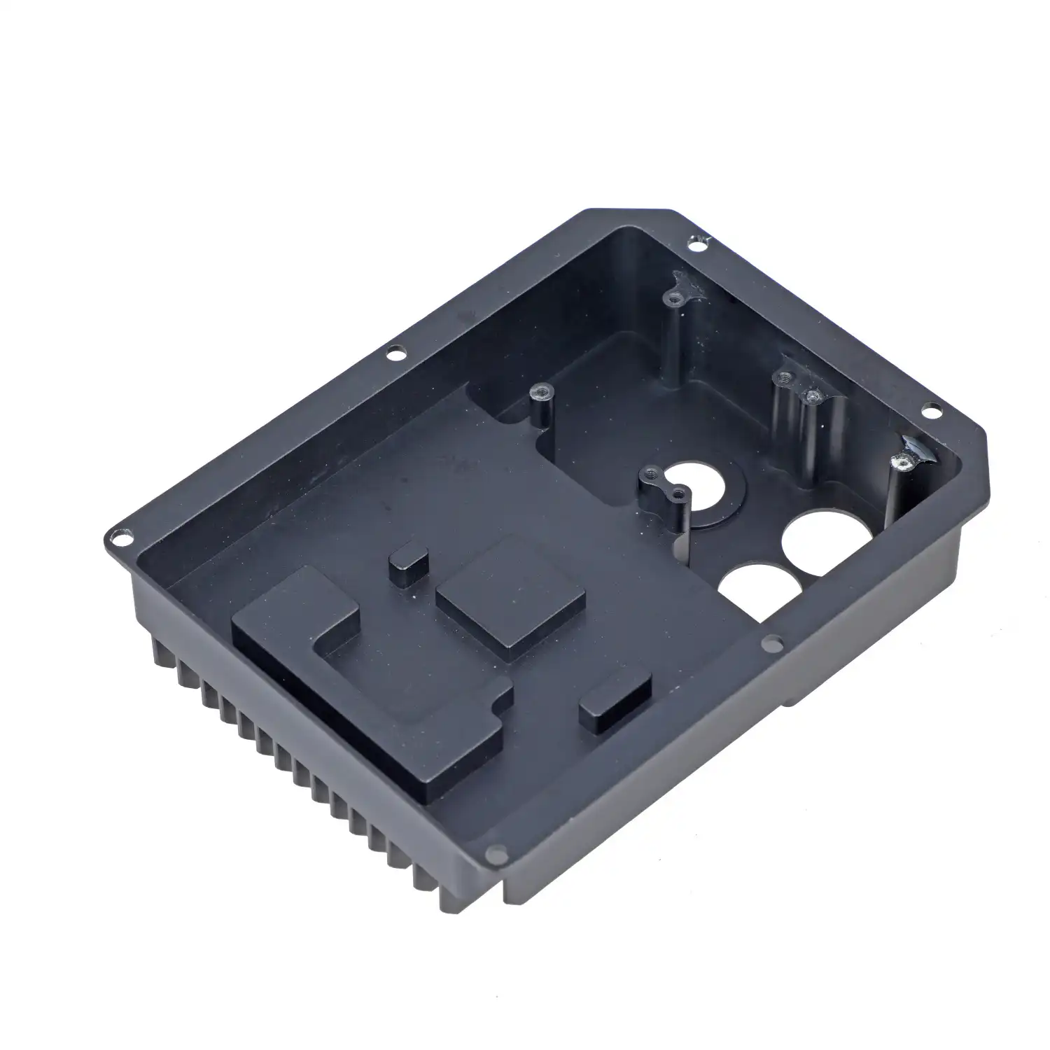 Insulated plastic Enclosure vs Metal: Which Is Better?